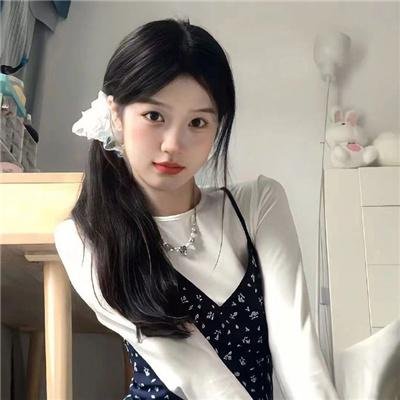 莺燕嬉春